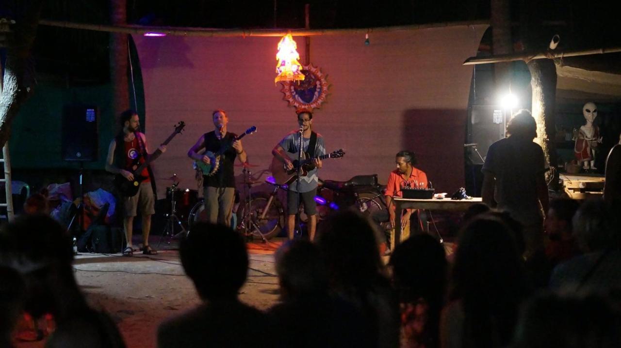 Namahstay Eco Hostel & Coworking & Art Community Space Arambol Dış mekan fotoğraf